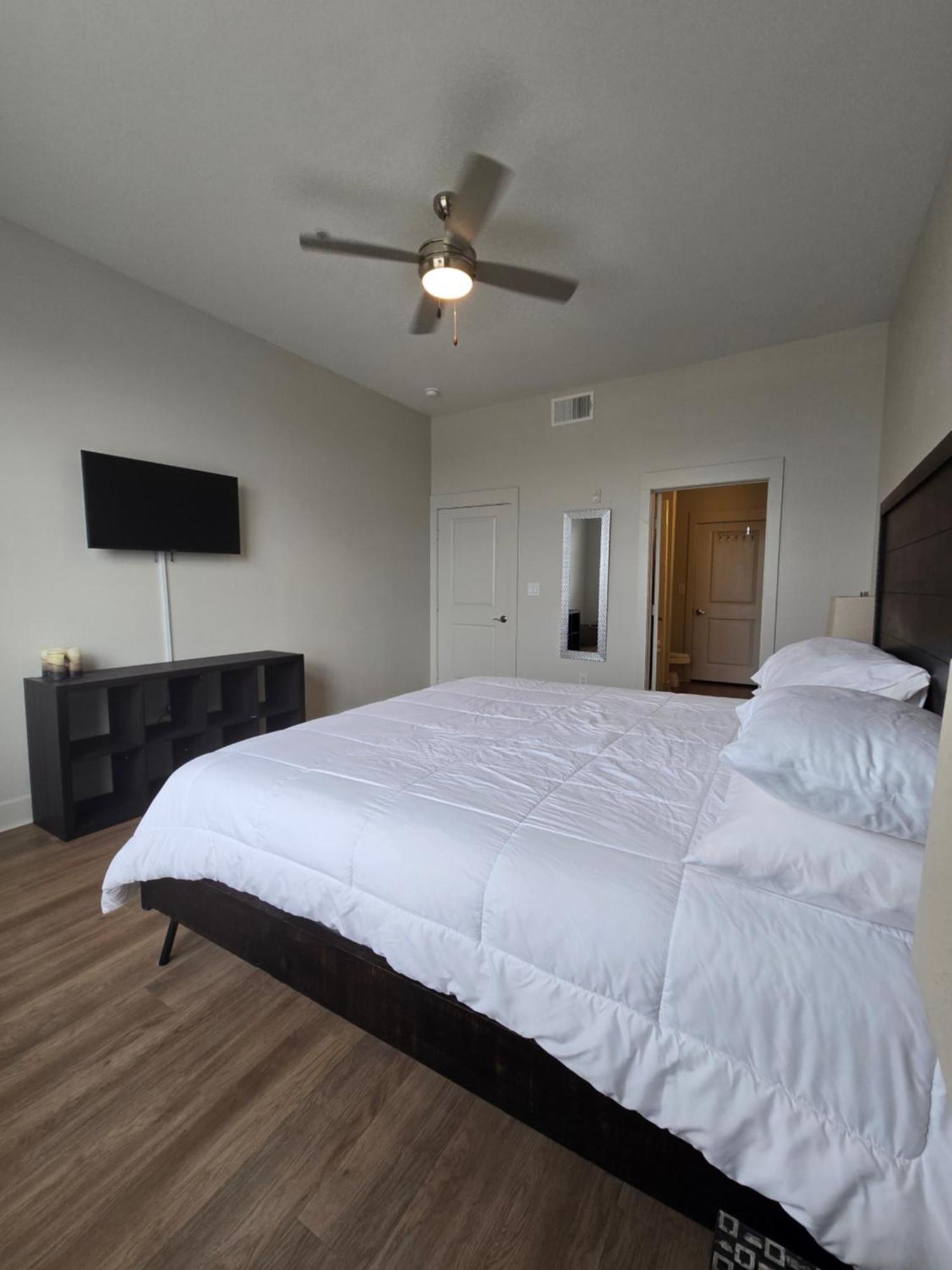 2Bdrm/2 King Beds/1Air Mattress Apartman Dallas Kültér fotó